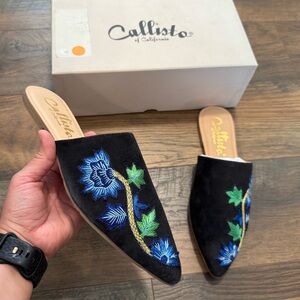 NEW Callisto Carisma Slide Slip-On Mules Floral Embroidered Womens‎ 7.5